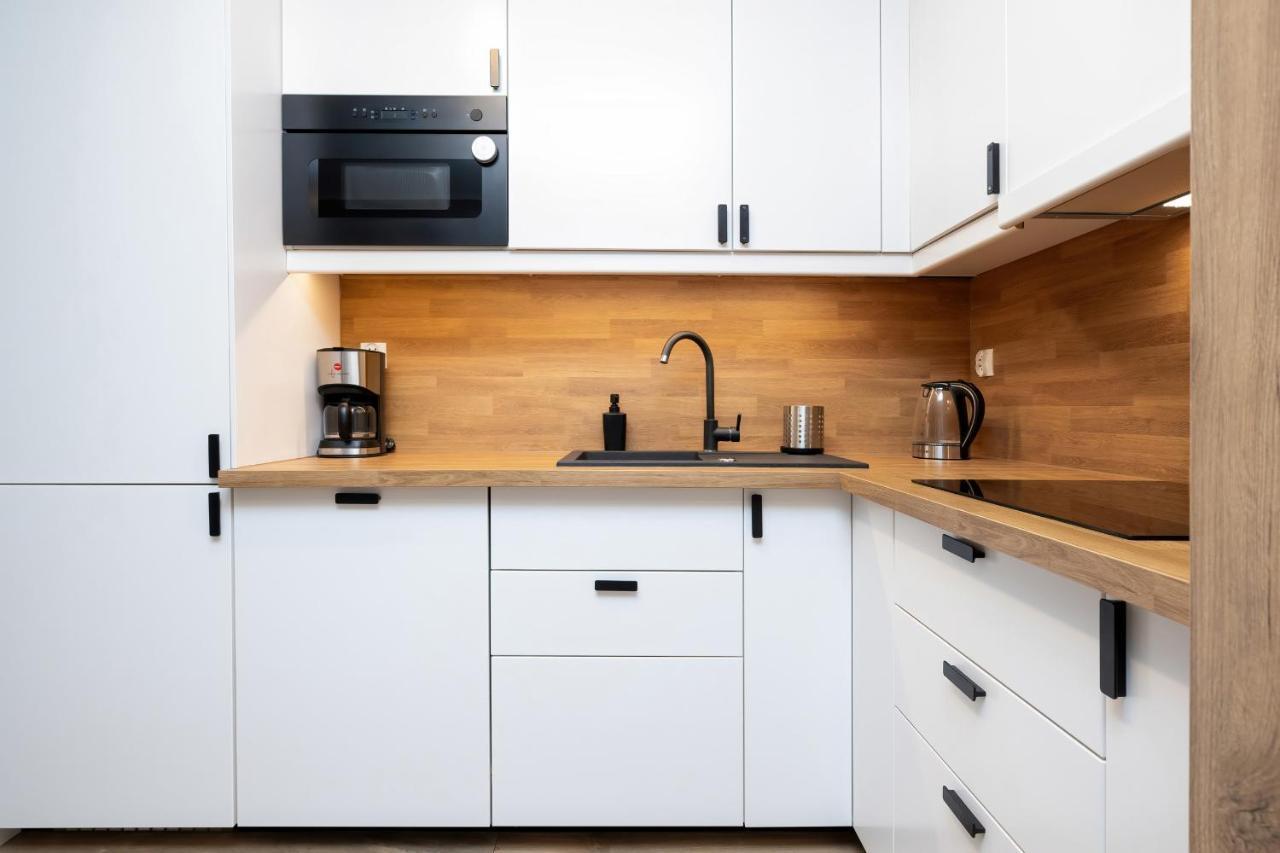 Apartamenty Platany Z Parkingiem By Noclegi Renters كولوبرزيغ المظهر الخارجي الصورة