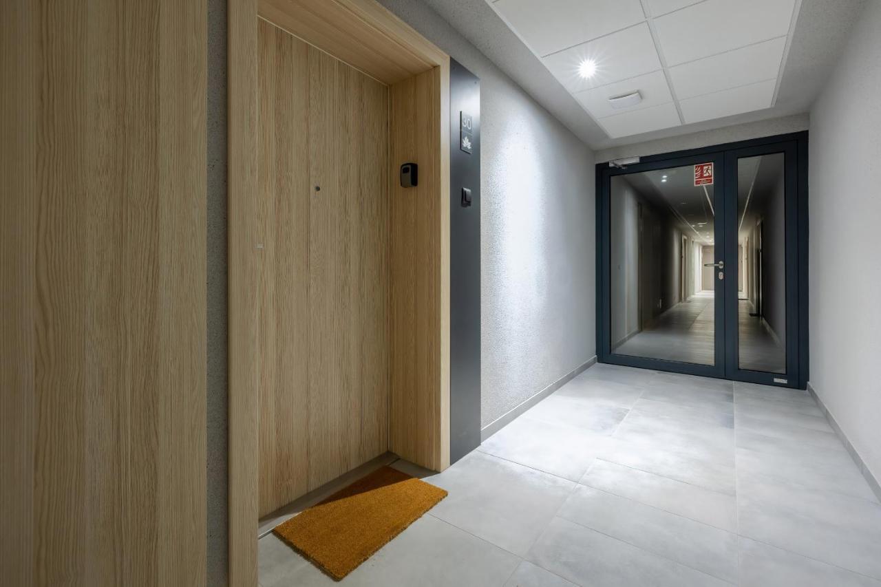 Apartamenty Platany Z Parkingiem By Noclegi Renters كولوبرزيغ المظهر الخارجي الصورة