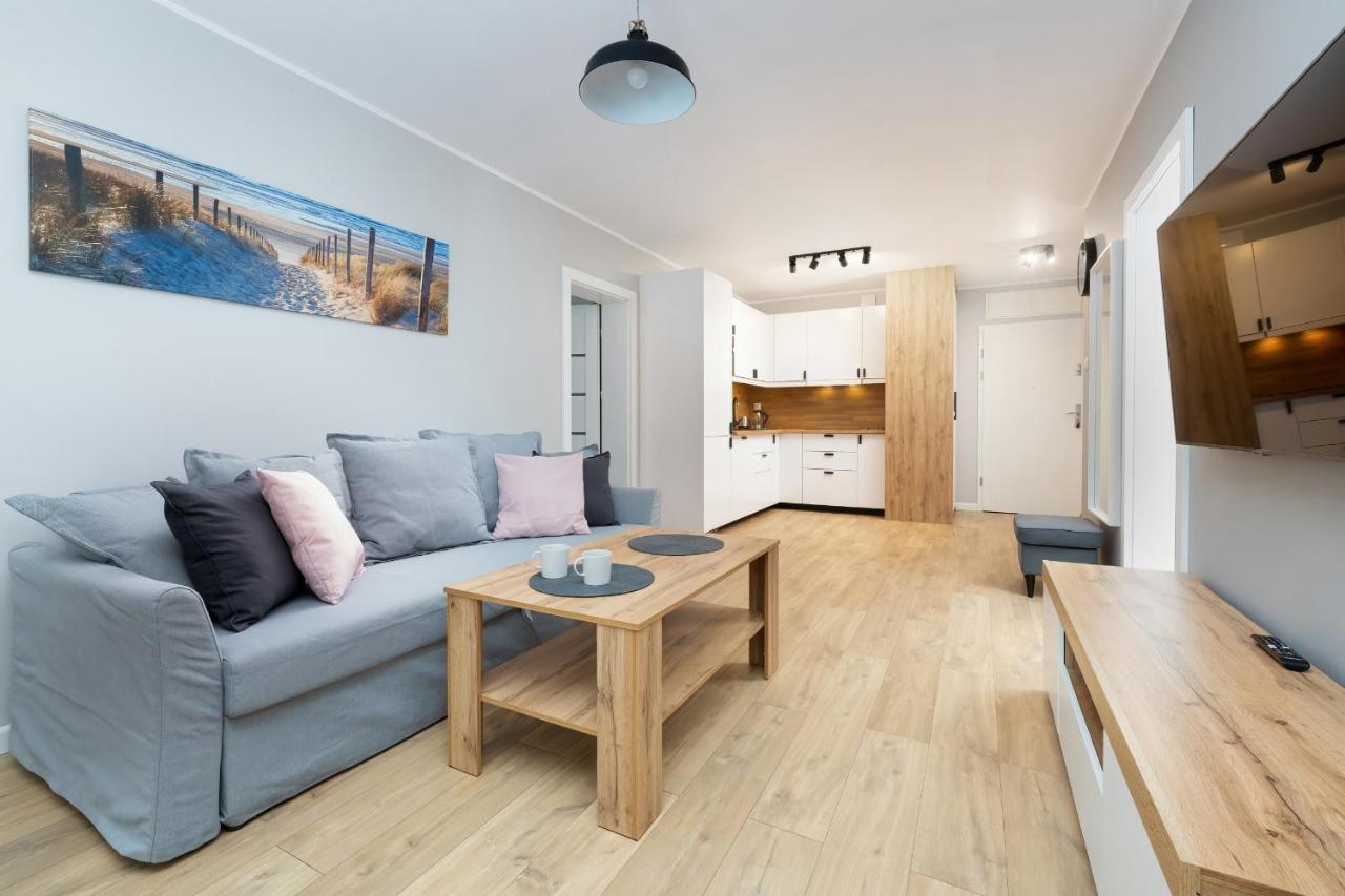 Apartamenty Platany Z Parkingiem By Noclegi Renters كولوبرزيغ المظهر الخارجي الصورة