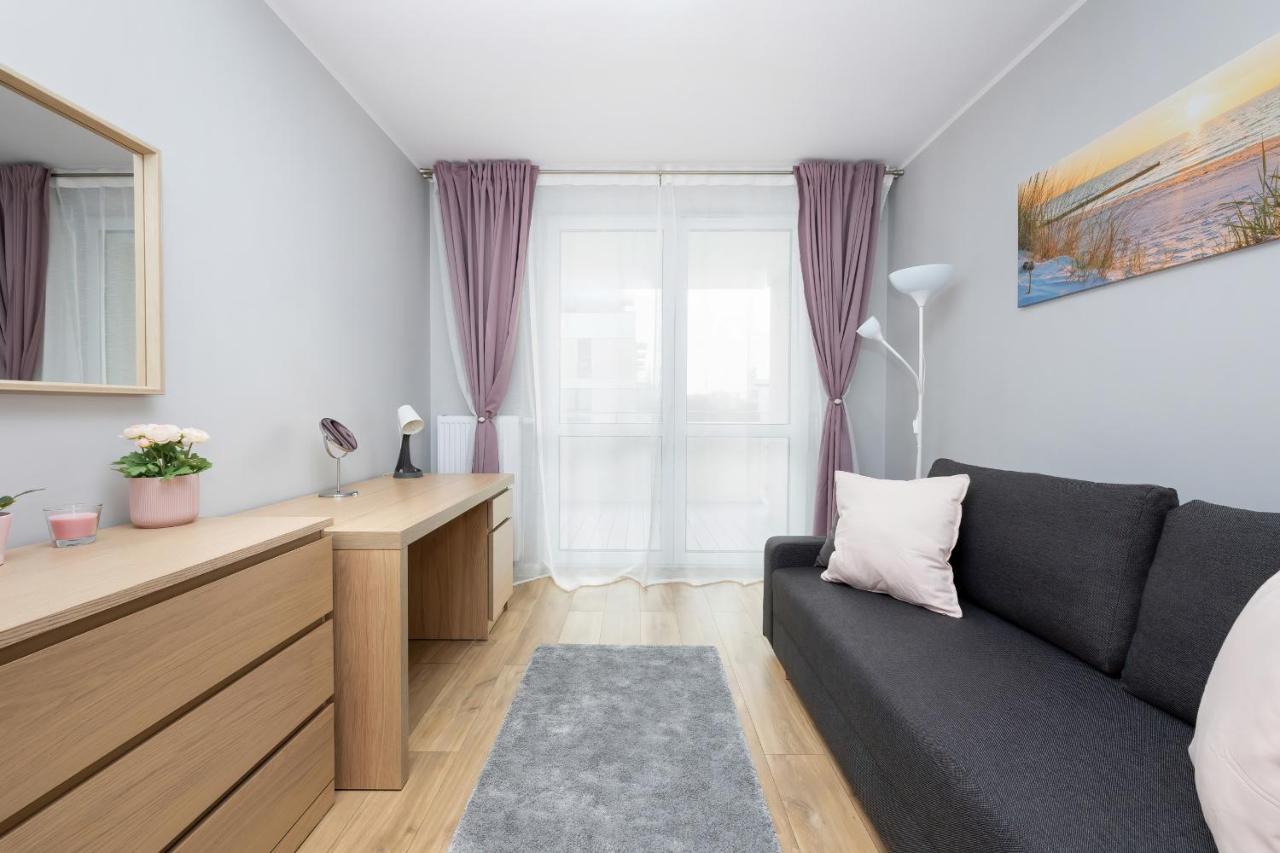 Apartamenty Platany Z Parkingiem By Noclegi Renters كولوبرزيغ المظهر الخارجي الصورة