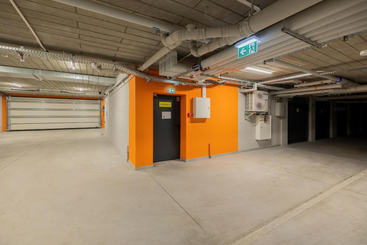 Apartamenty Platany Z Parkingiem By Noclegi Renters كولوبرزيغ المظهر الخارجي الصورة