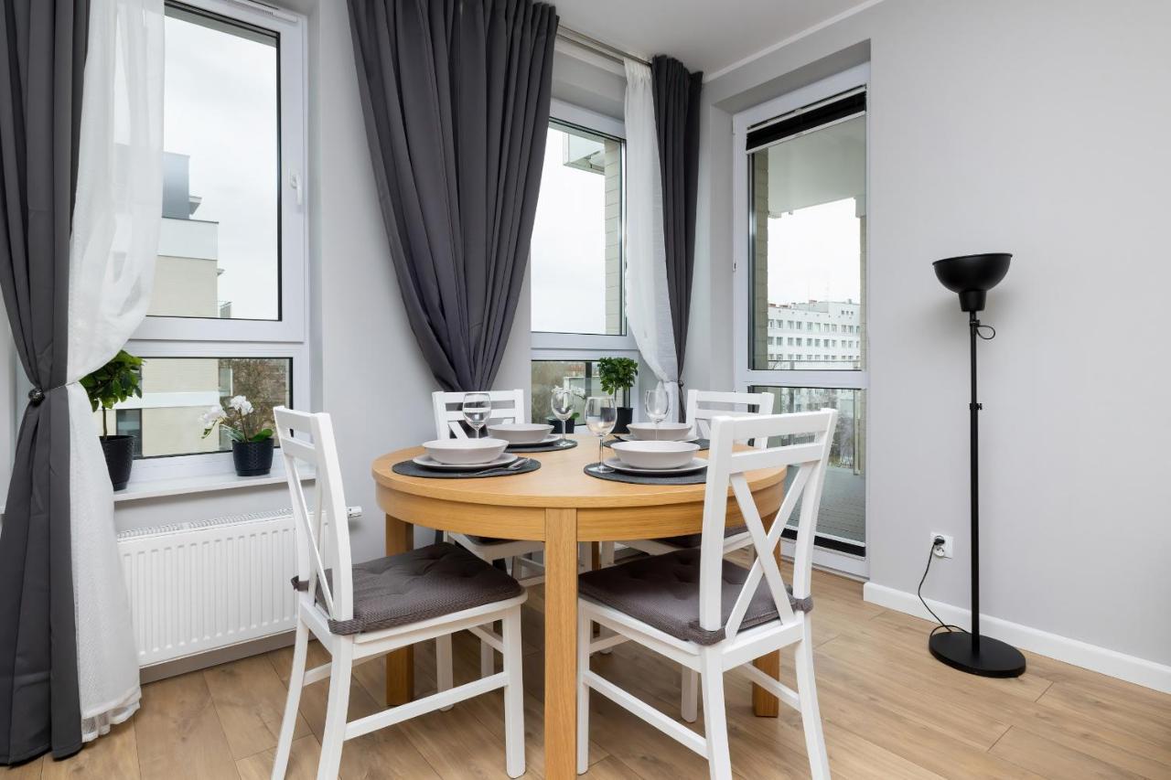 Apartamenty Platany Z Parkingiem By Noclegi Renters كولوبرزيغ المظهر الخارجي الصورة