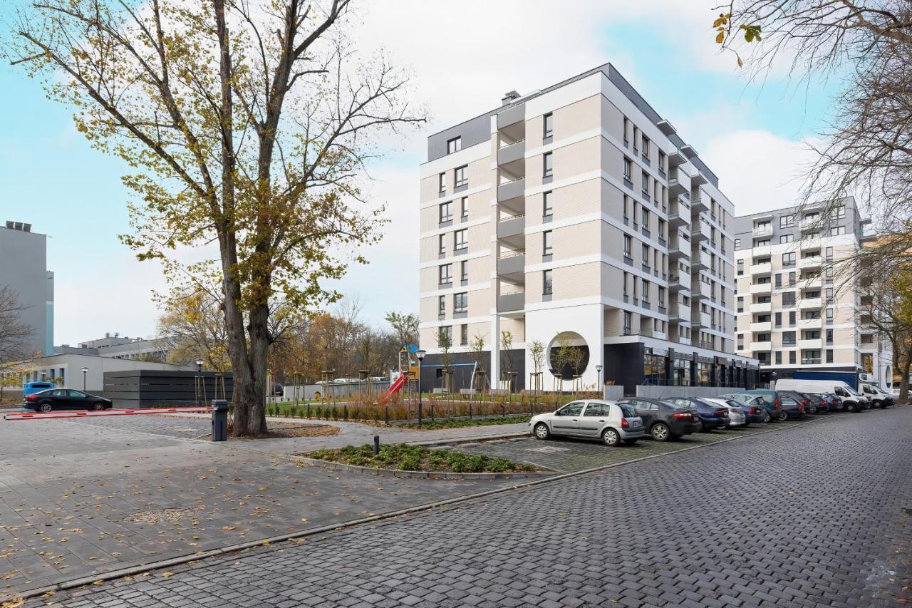 Apartamenty Platany Z Parkingiem By Noclegi Renters كولوبرزيغ المظهر الخارجي الصورة