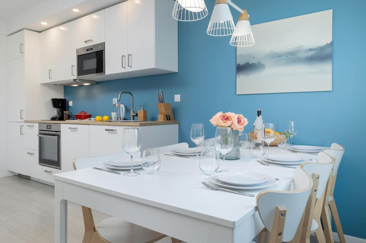 Apartamenty Platany Z Parkingiem By Noclegi Renters كولوبرزيغ المظهر الخارجي الصورة