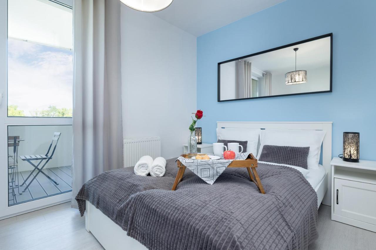 Apartamenty Platany Z Parkingiem By Noclegi Renters كولوبرزيغ المظهر الخارجي الصورة